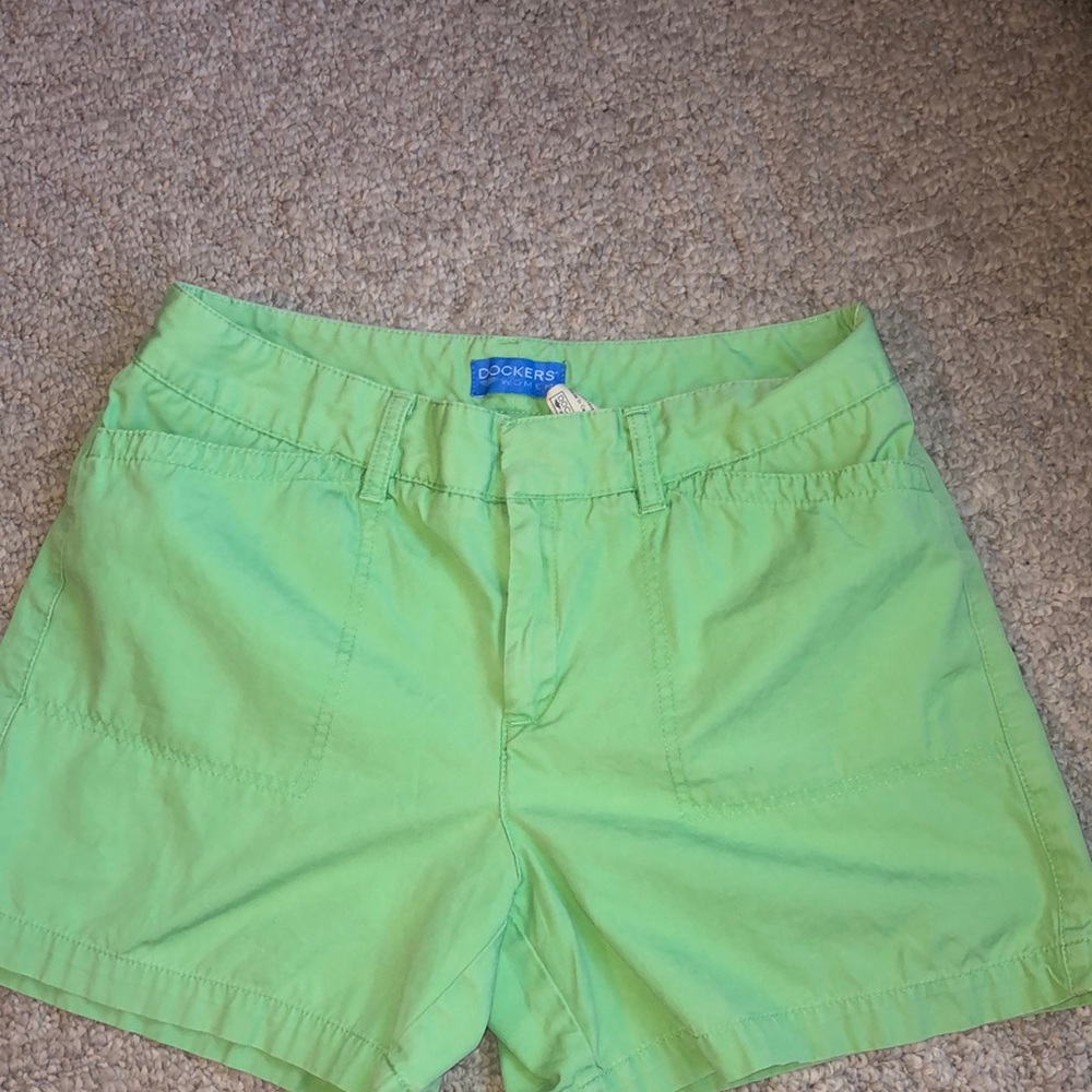 Dockers women shorts size 8